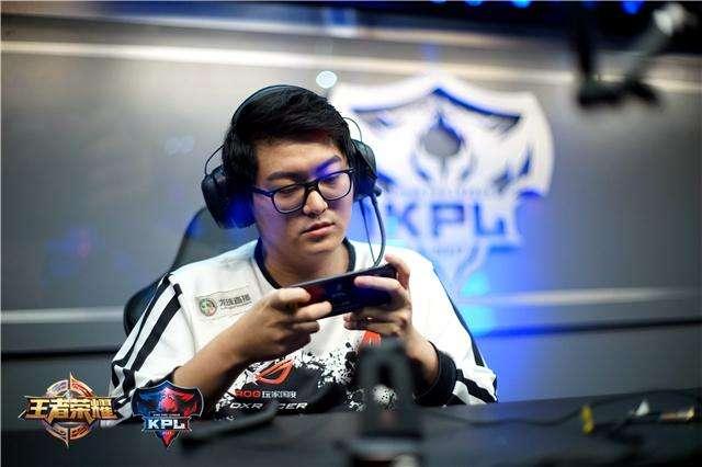 捕手与强力 捕手与强力